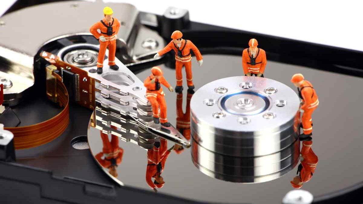 DIY vs Professional External Hard Drive Recovery: What Should You Choose?